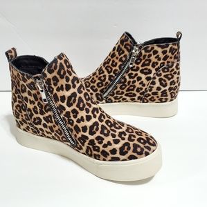 Soda Taylor Leopard Wedge